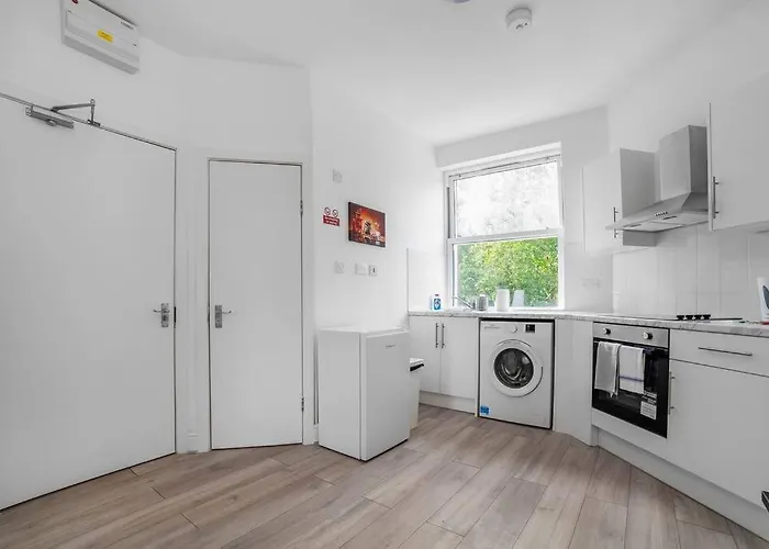 Charming Semi 1-Bed Walk To Tower Of London